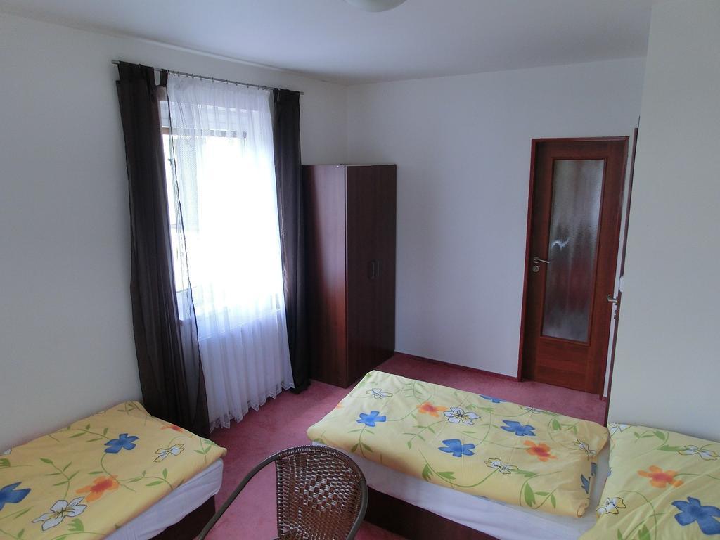 Vila Evicka Sobotka Zimmer foto